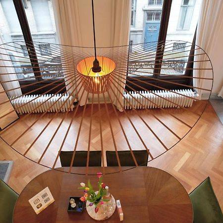 Traditional Chic, High Ceilings' Apt Aircos And Garage แอนต์เวิร์ป ภายนอก รูปภาพ
