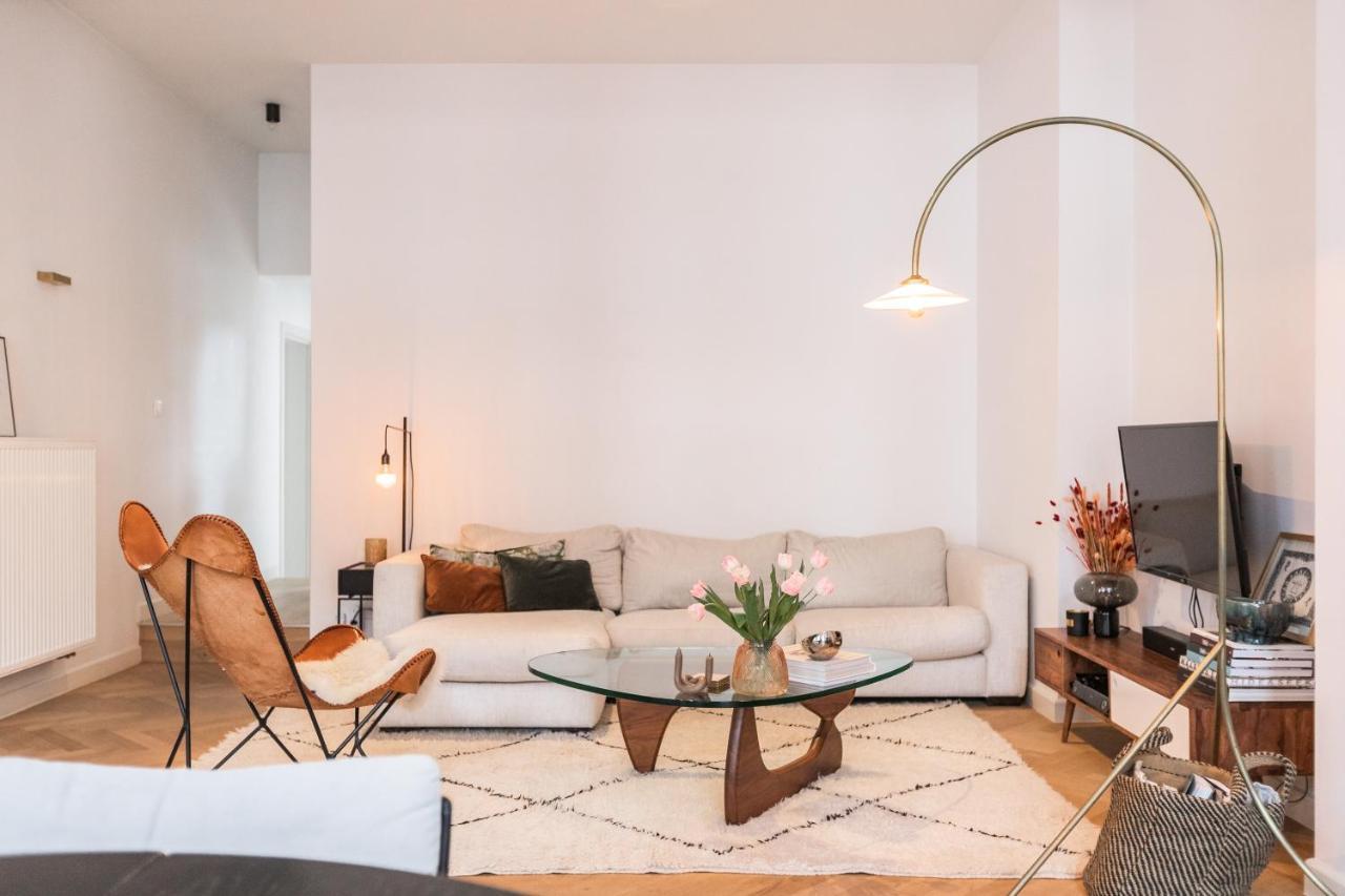 Traditional Chic, High Ceilings' Apt Aircos And Garage แอนต์เวิร์ป ภายนอก รูปภาพ