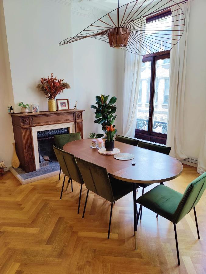 Traditional Chic, High Ceilings' Apt Aircos And Garage แอนต์เวิร์ป ภายนอก รูปภาพ